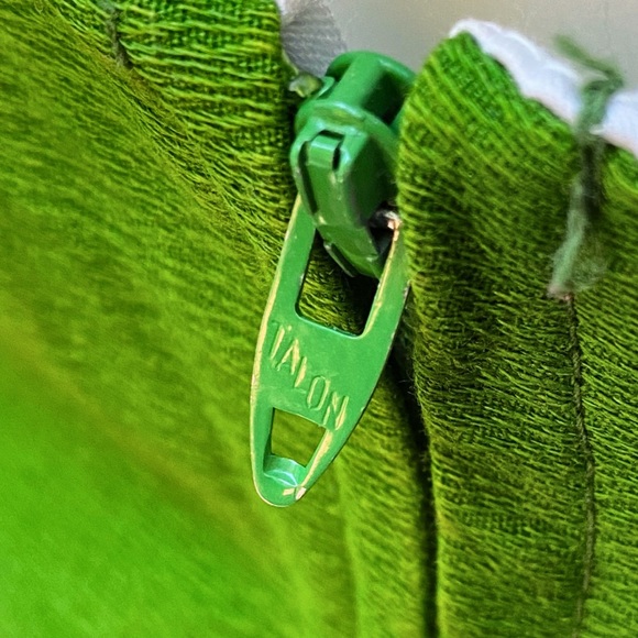 SOLD Alice Barkcloth Daisy Explosion Midi Dress - Picture 5 of 8